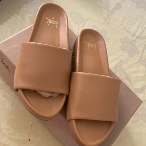 I am selling beek.. pelican flatform sandels Honey for 50% of the original price